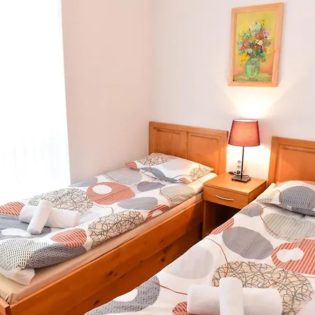 Two Bedroom In Front Of Gondola * 반스코